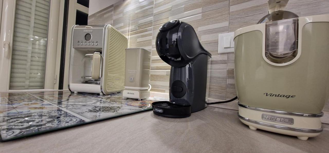 Appartamento B&B La Dimora Di Parthenope ナポリ エクステリア 写真